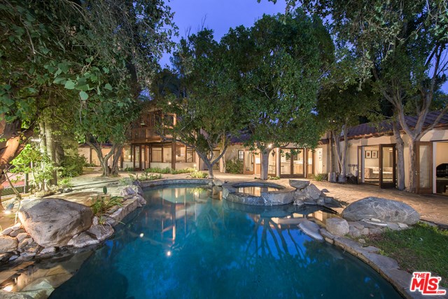 15433 Brownwood Place
